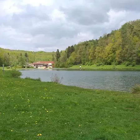 Le Repaire Des écureuils Vallée De Rabais Сasa de vacaciones