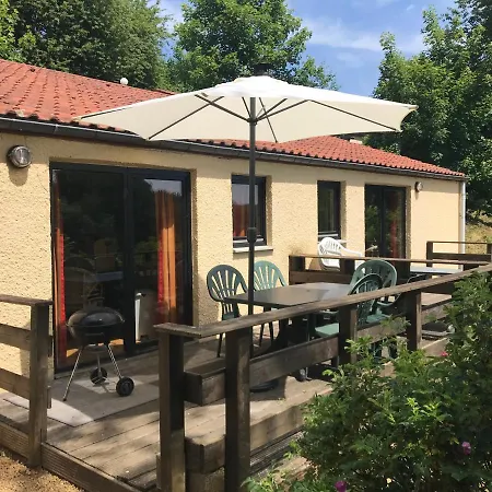 Le Repaire Des Ecureuils Vallee De Rabais Дом отдыха *